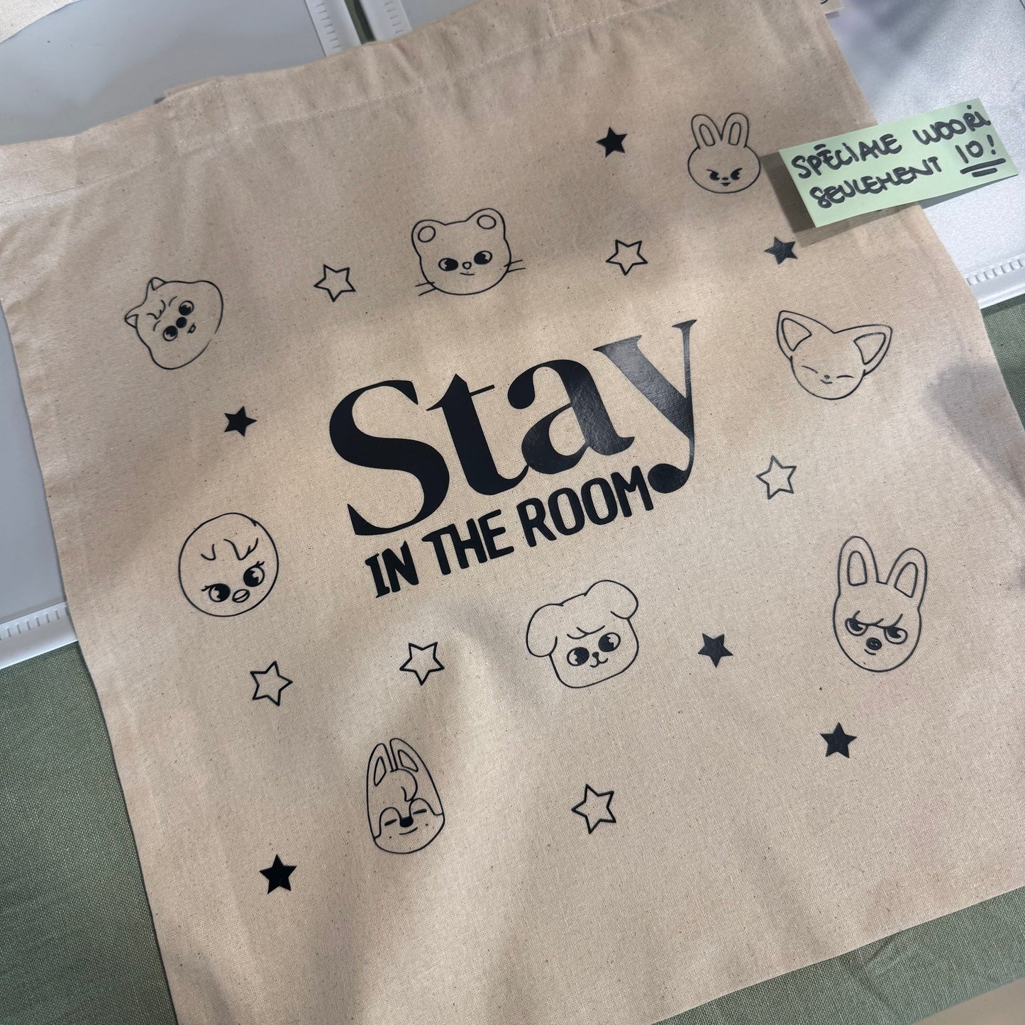 STAY TOTE BAG