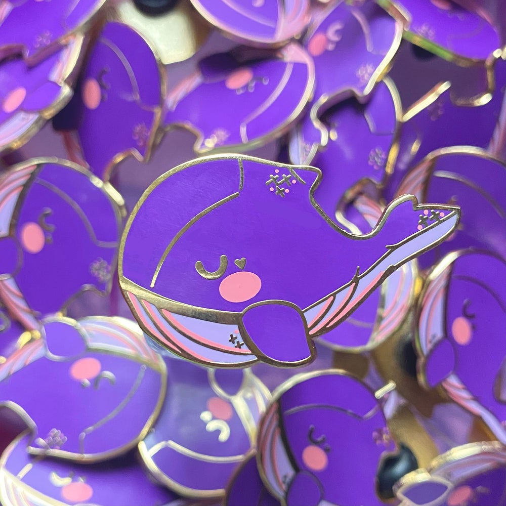 ARMYXBTS LOVE WHALE PIN