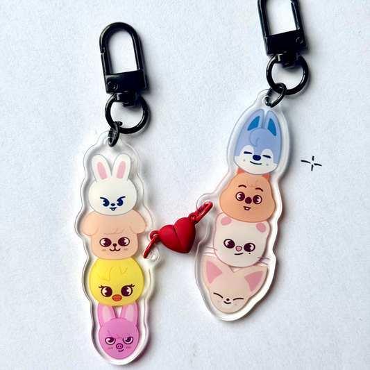 SKZOO MAGNETIC KEYCHAIN