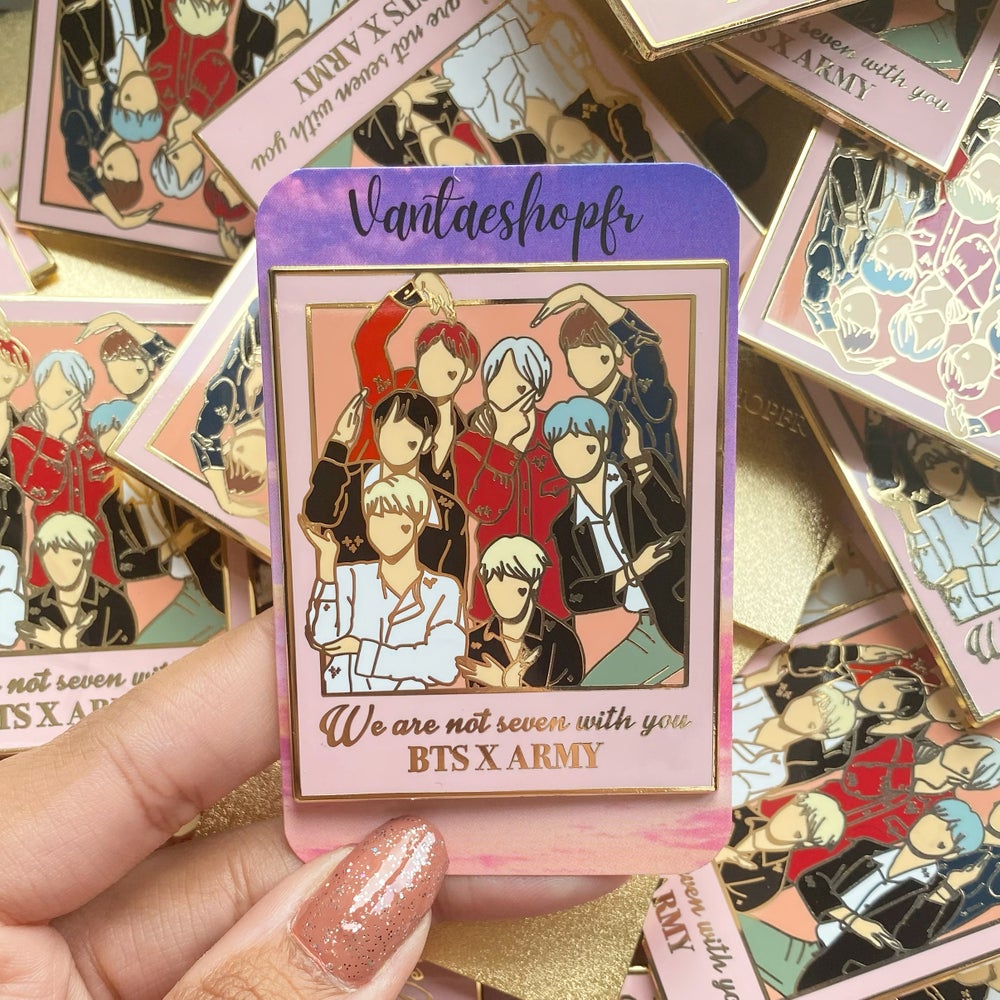 BTS LOVE POLAROID PIN