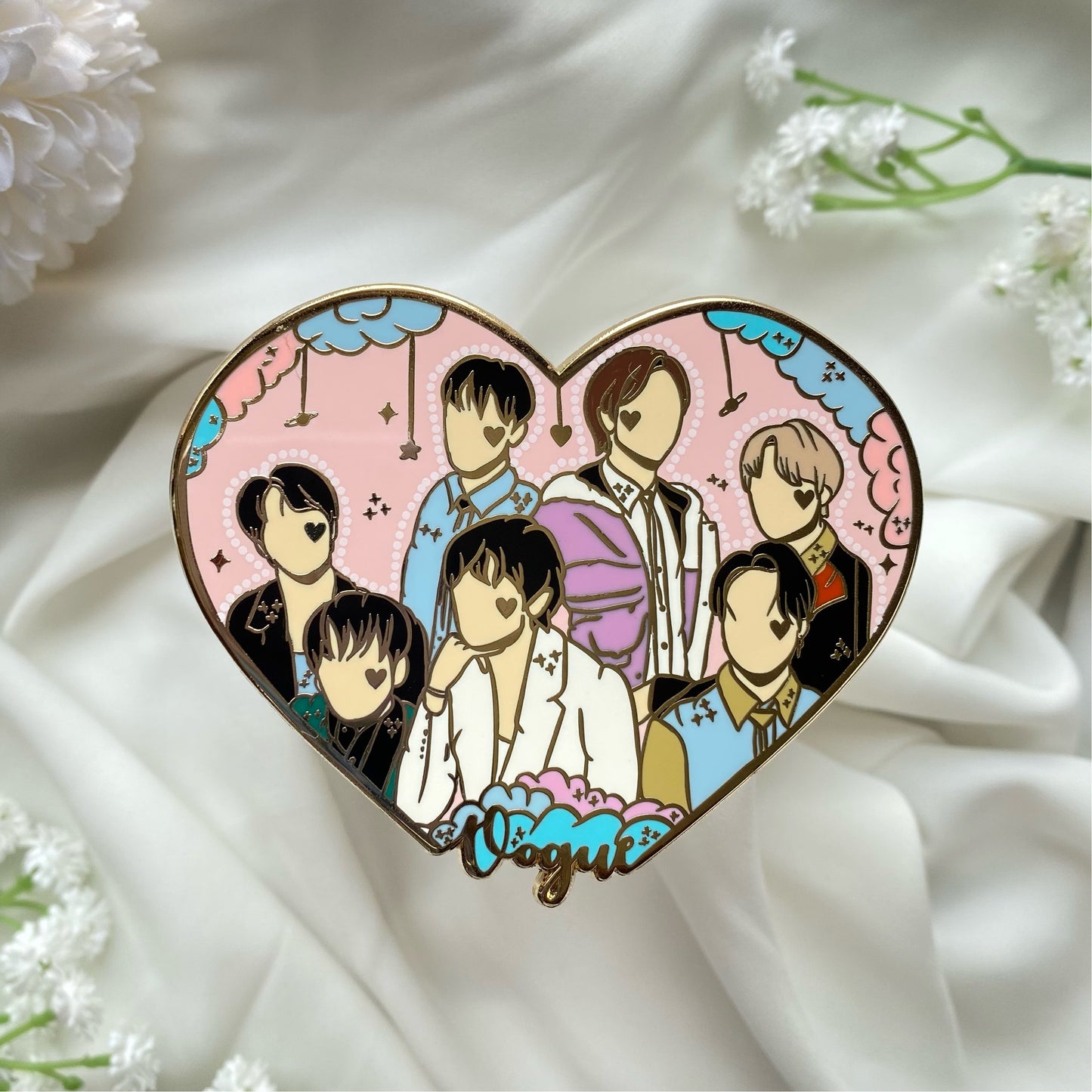 VOGUE HEART PIN